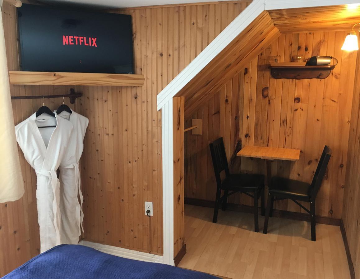 グランド・ベルジュロンヌ La Chouette Viree Bed & Breakfast エクステリア 写真