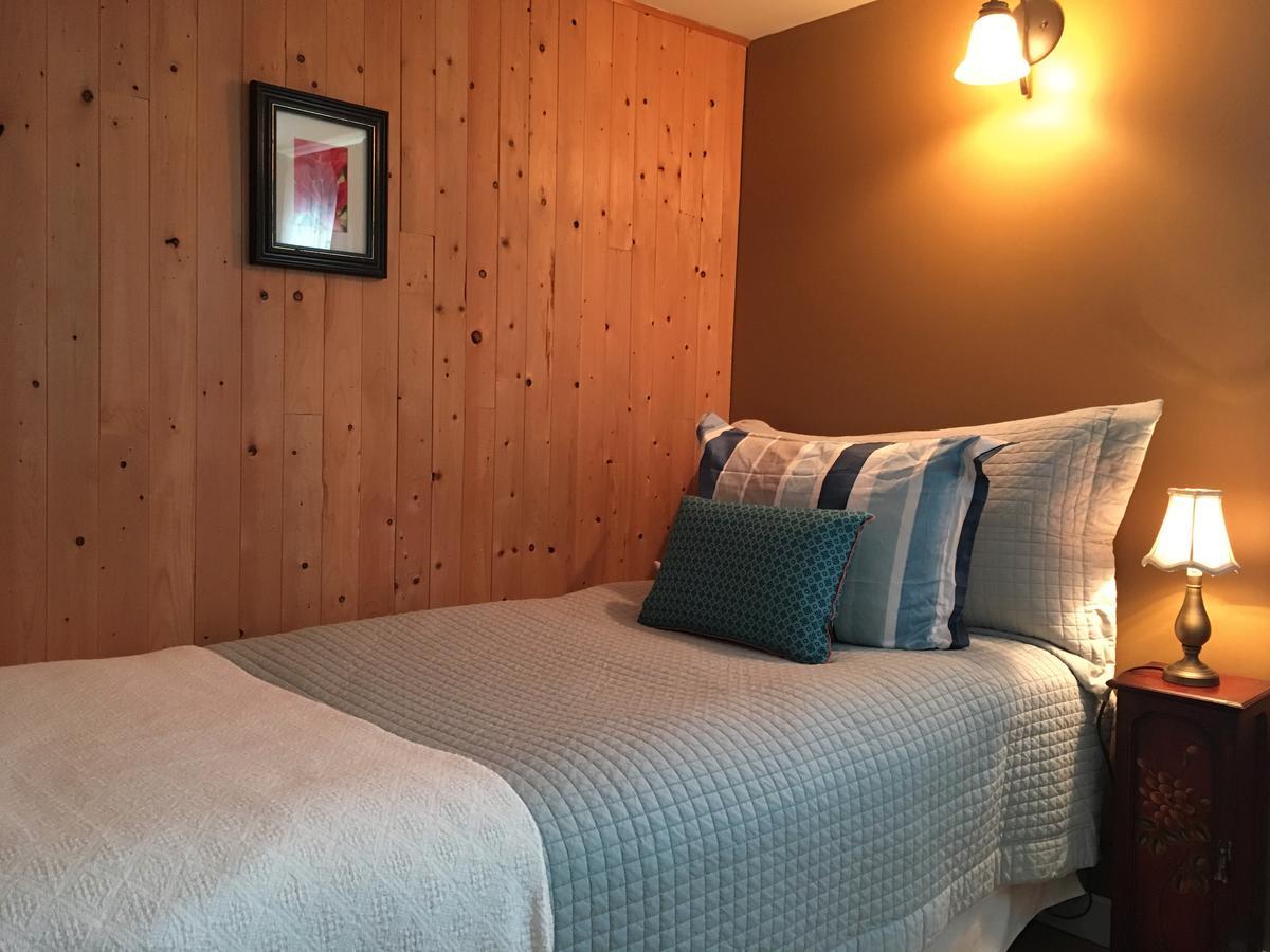 グランド・ベルジュロンヌ La Chouette Viree Bed & Breakfast エクステリア 写真