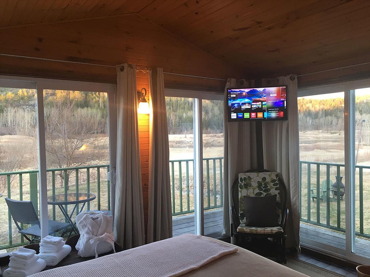 グランド・ベルジュロンヌ La Chouette Viree Bed & Breakfast エクステリア 写真