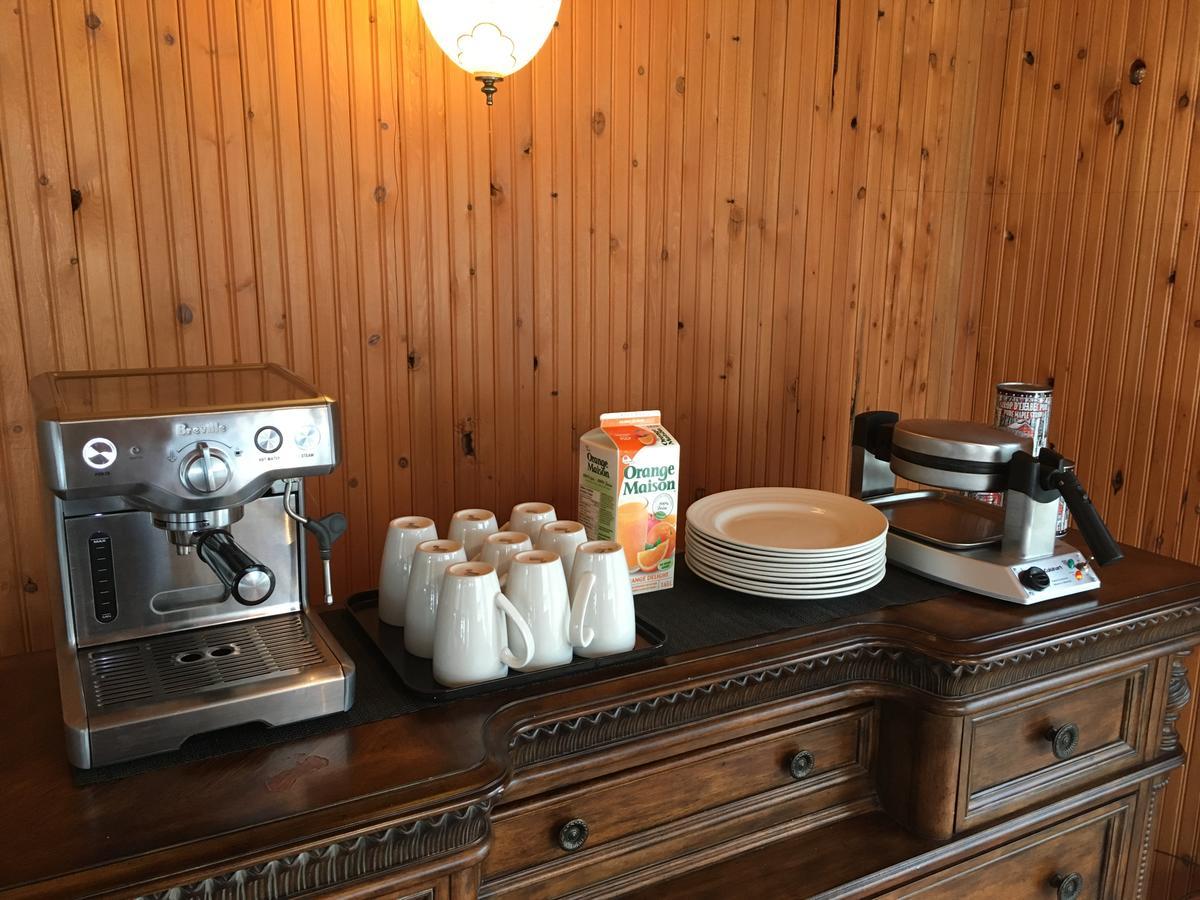 グランド・ベルジュロンヌ La Chouette Viree Bed & Breakfast エクステリア 写真